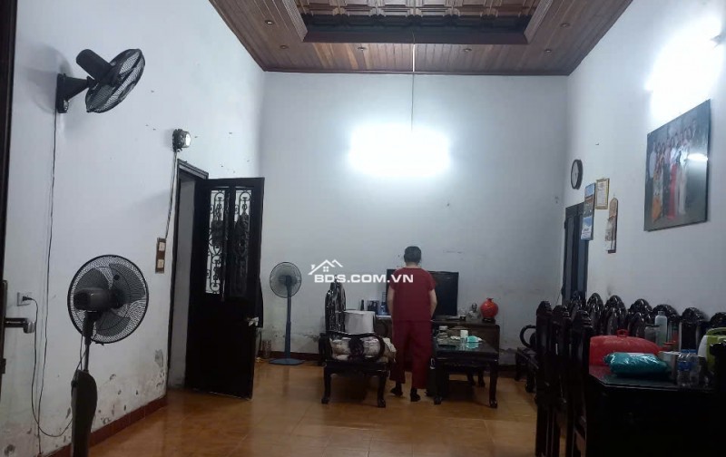 Bán nhà phân lô Lê Trọng Tấn 45m2 mặt tiền 4,9m, ô tô vào nhà, 11 tỷ